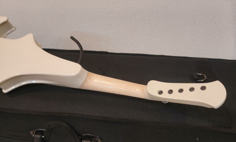 Zeta violin alba imbus