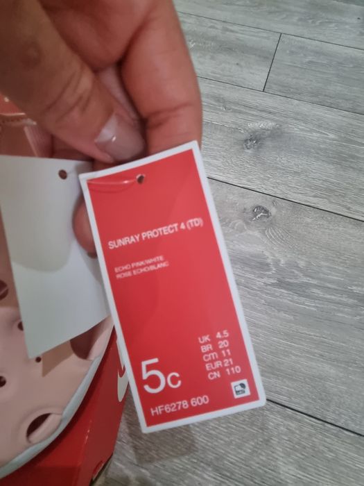 Чисто нови ортопедични бебешки сандали NIKE