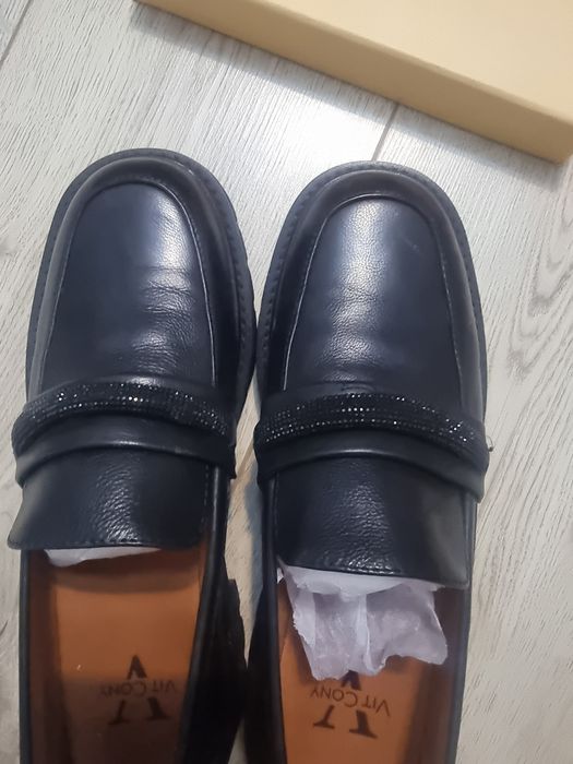 Лоферы женские кожаные