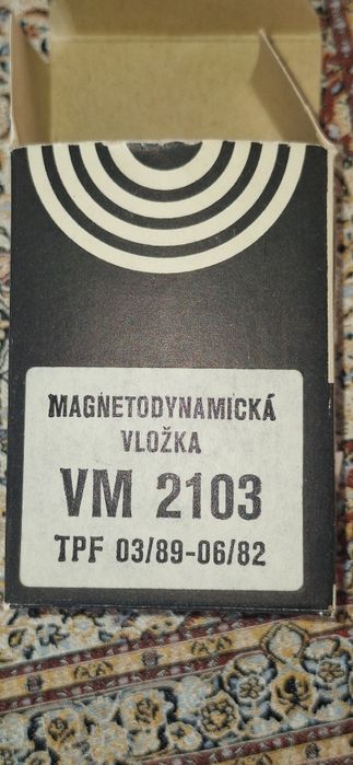 Doză magnetică stereo Tesla VM 2103. 
Compatibilă cu diverse pick-up-u