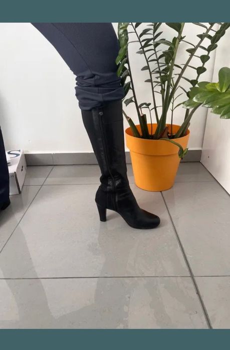 Кожени ботуши Geox