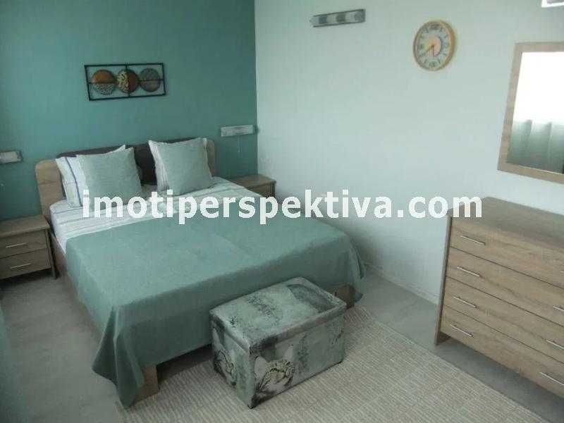 Продава се Тристаен апартамент в Пловдив, Център - 88 кв.м за 1796 €/кв.м - Снимка #2