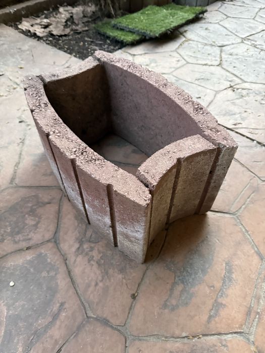 Ghiveci mare din beton / focar grădină / element decorativ foarte greu