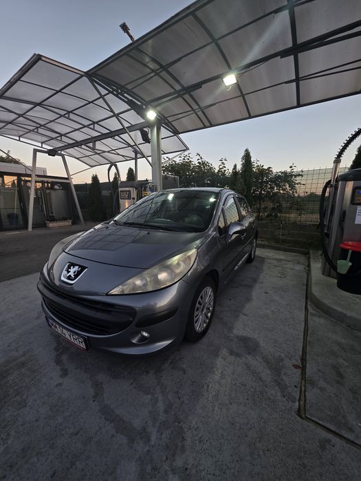 Peugeot 207 benzina+GPL