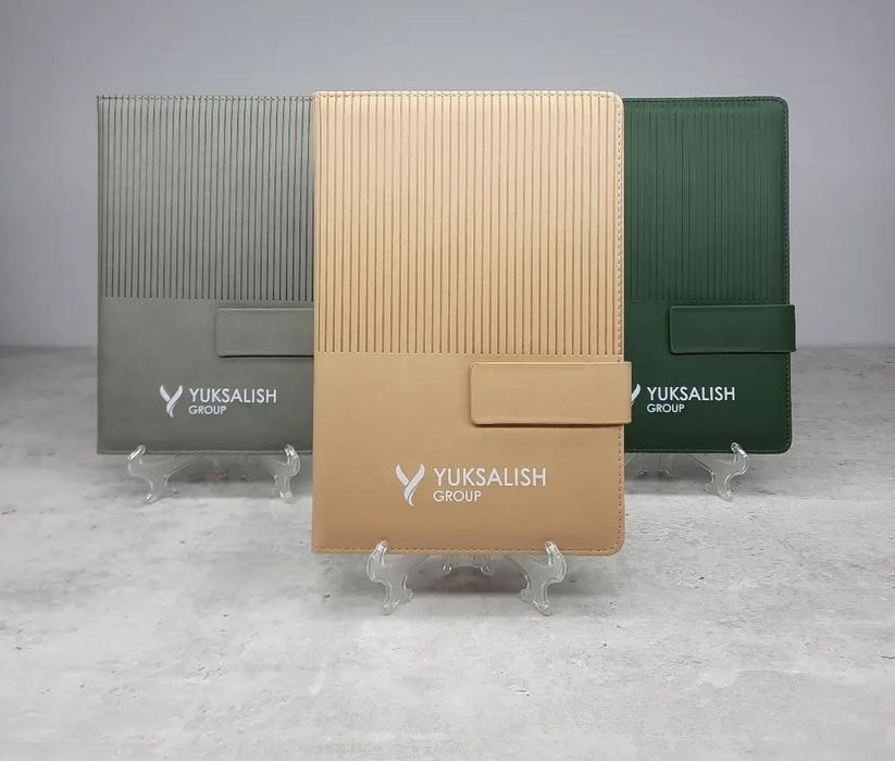 Poligrafiya xizmati – Vizitka, paket, blaknot, kiyim pechat va h.k