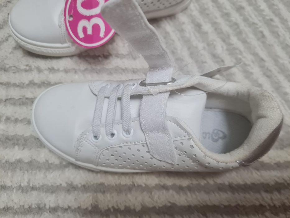 Кроссовки белые для девочек