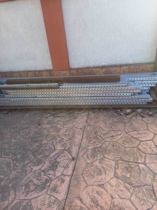 Fier nou pt construcții sau scări exterioare