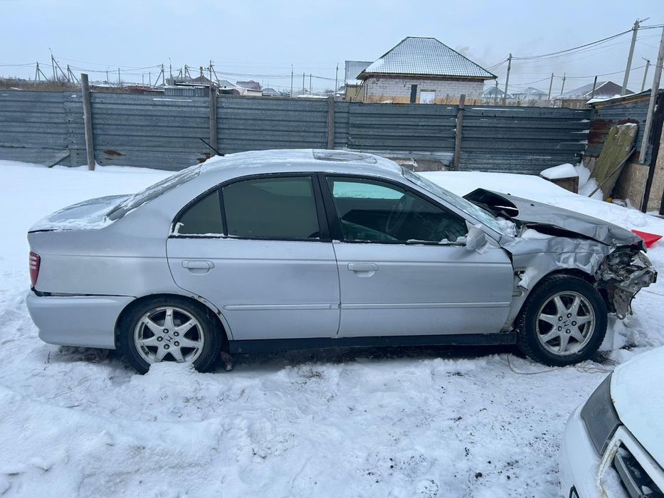 Хонда аккорд 2001  2.3 об