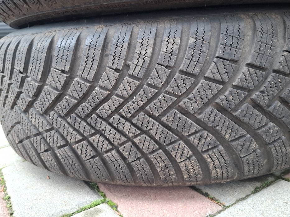 Set 4 anvelope iarna 205 65 16 dot 2025