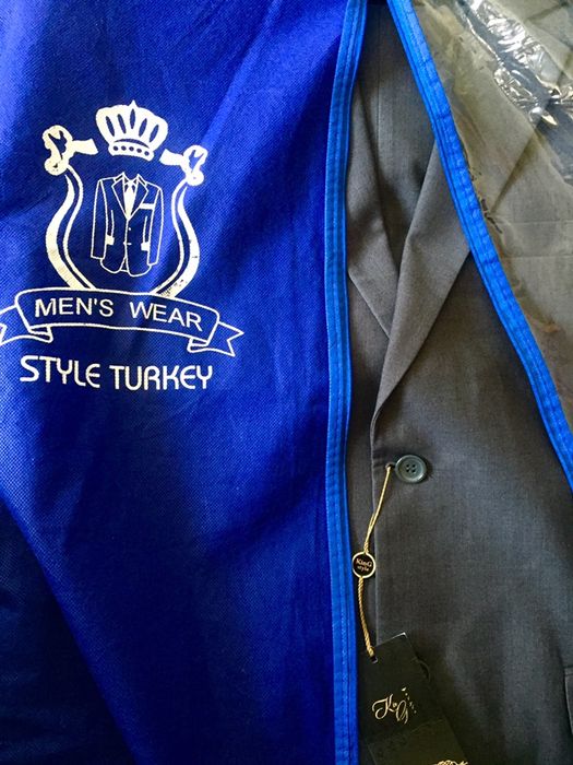 Мужские  костюмы