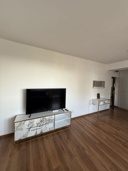 De inchiriat apartament 2 camere vedere catre lac Pipera