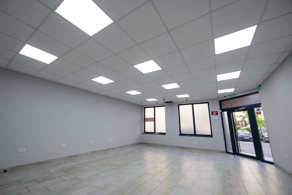 Spatiu comercial Parter