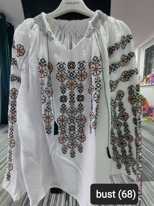 Ie traditionala cusuta manualal