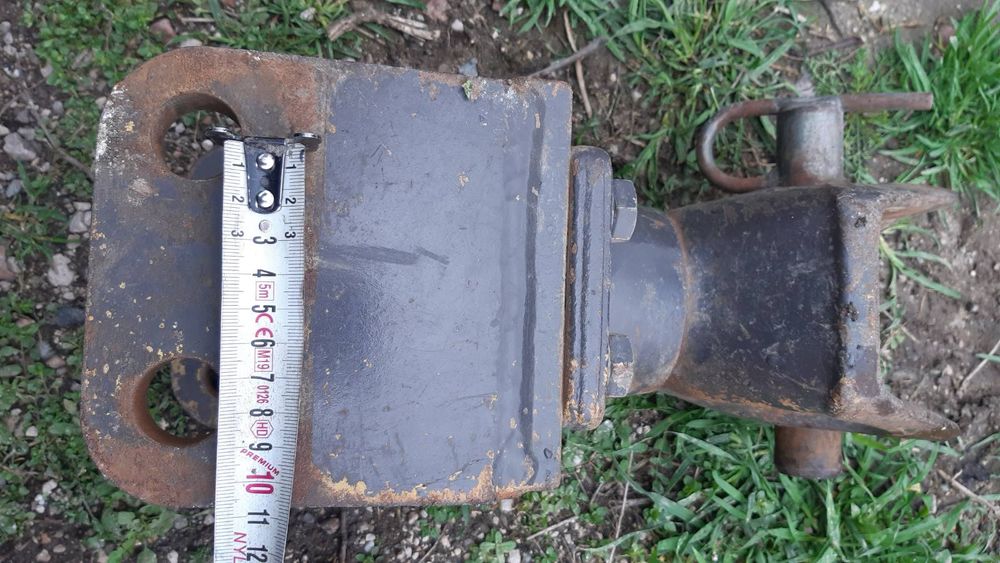 Теглич за трактори