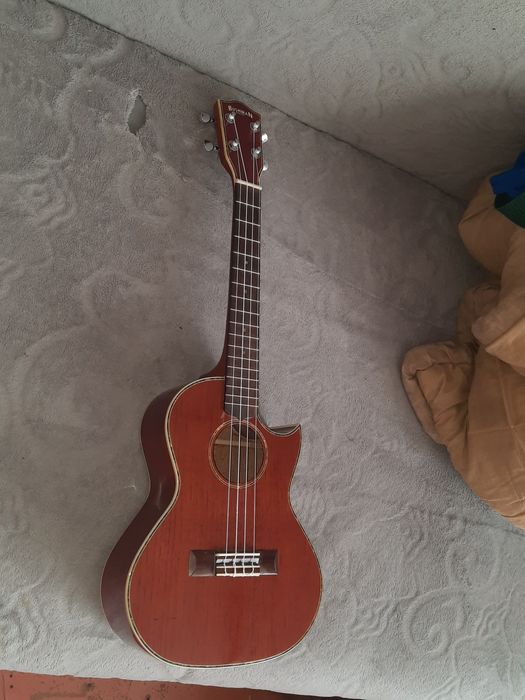 Продаю Укулеле за 20.000 тнг