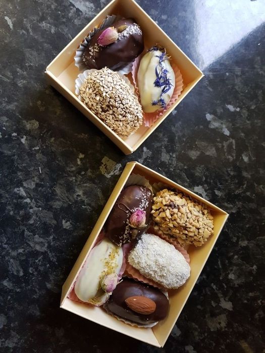 Финики в шоколаде