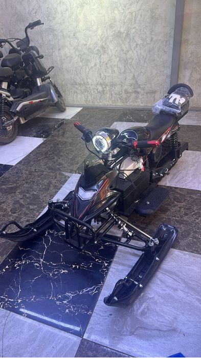 Снегоход оптом и в розницу снегокат 1000 ват моторные санки мотосани