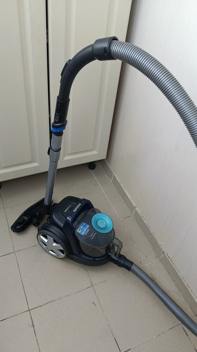 Пылесос Philips 1900w