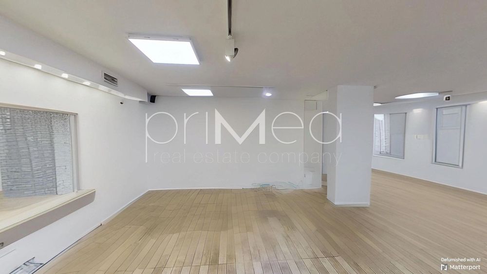 Продава се Магазин в Бургас, Център - 130 кв.м за 2693 €/кв.м - Снимка #2