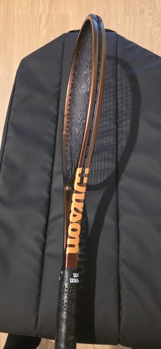 Vand racheta tenis WILSON PRO STAFF 97 V14.0 RACQUET (315 GR), racordata