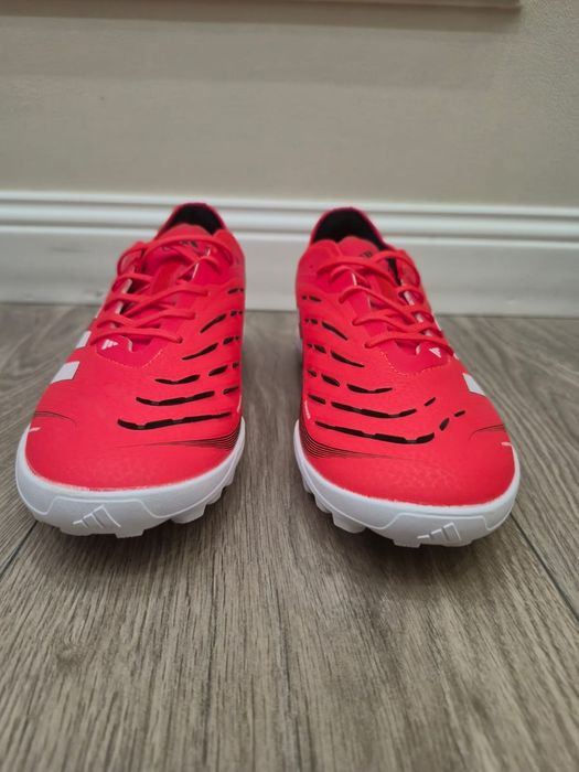 Продам бутсы новый 43 размер