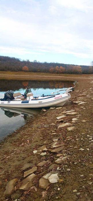 Парцел  10 дка на брега на язовир Тича