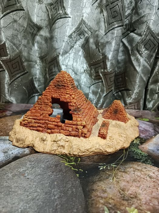 Продам фигурку для аквариума.