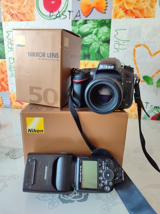 nikon  (,вспышка,объектив)