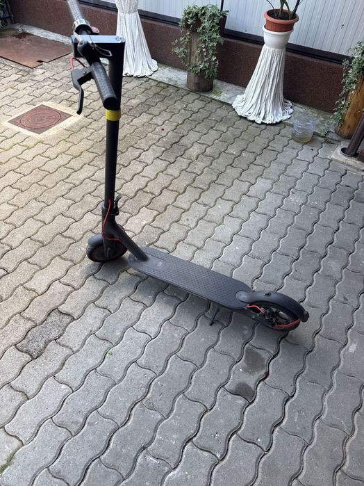 Trotineta electrica Mi electric scooter Pro