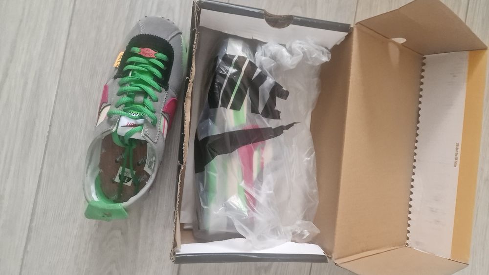 Кроссовки Nike 37 38 размер