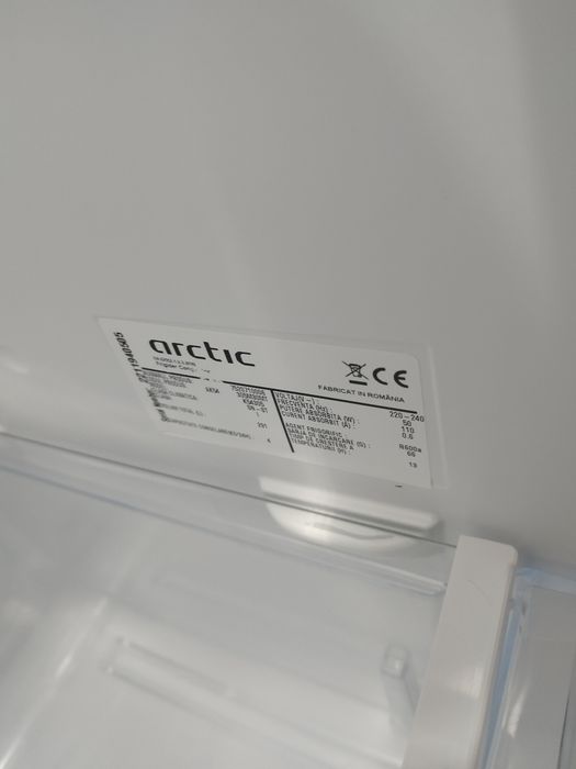 Combină frigorifică Arctic AK54305, inox