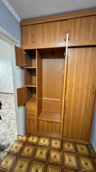 Шкаф в прихожиюю