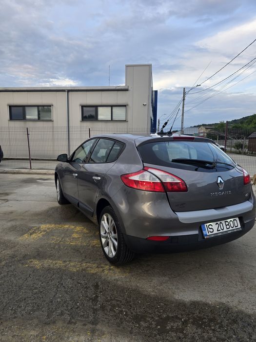 RENAULT Megane 2011 — imagine 3