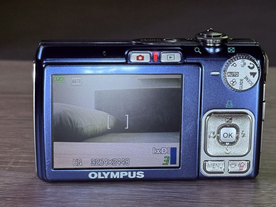 Olympus FE-280 Y2K Digicam 8MP