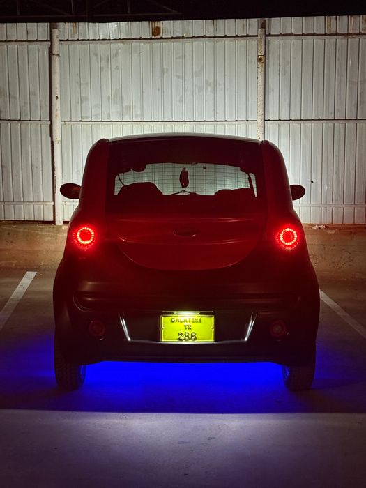 vand masina 16 ani microcar due