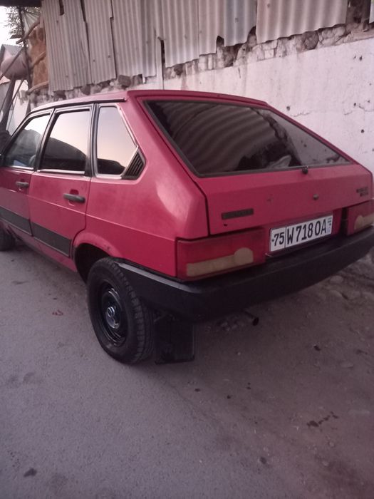 Vazlada 2109 yili-1988 xolati yahshi haydashga tayyor qilb qoyilgan