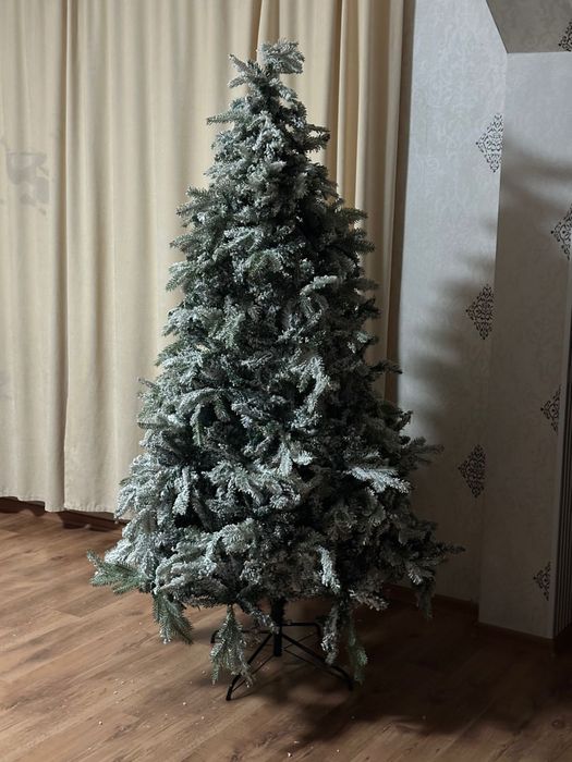 Продается Ёлка б/у