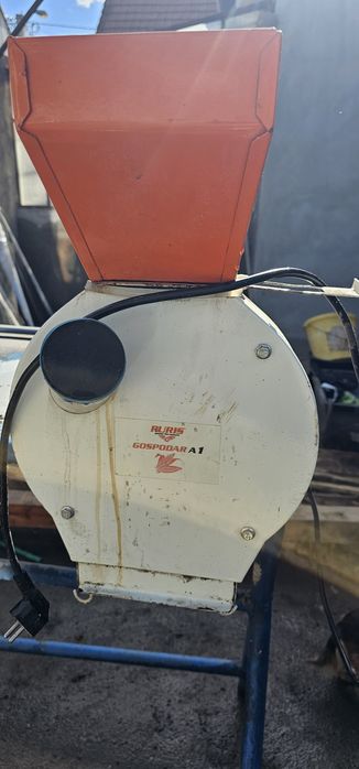 Vand moara de macinat RURIS A1