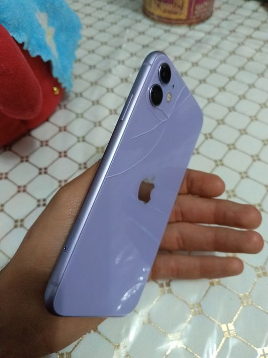 Айфон 11 с гарантией