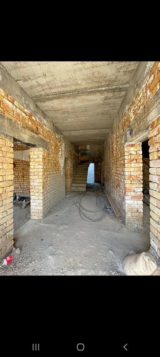 Сергели узгариш 2.5 сотки 7 комнат 2 этажа