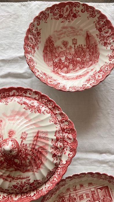 Елегантен винтидж английски сервиз Johnson Bros Coaching Scenes