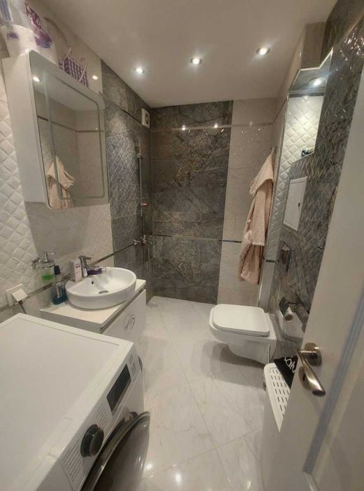 Дава се под наем Двустаен апартамент в София, Център - 68 кв.м за 847.62 € - Снимка #6