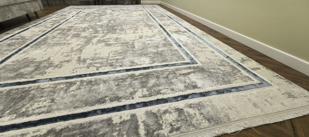 Ковёр в отличном состоянии