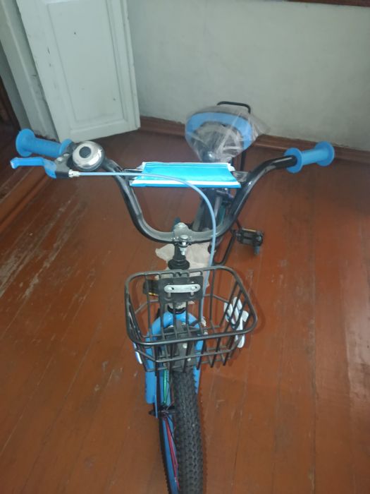 Bolalar velosepedi yangi salafanda ishlatilmagan brak joyi yoq yangi