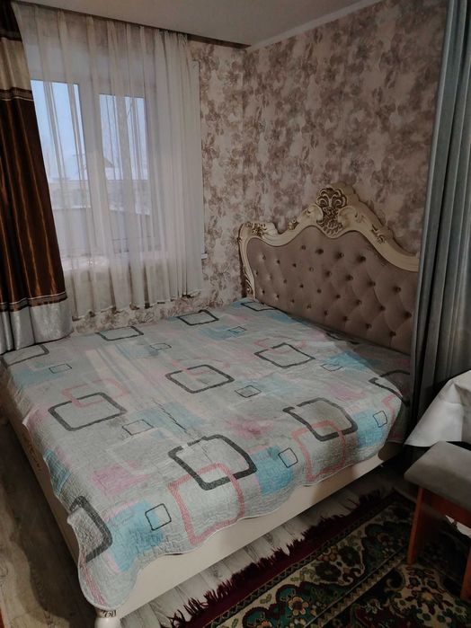 Продам большую кровать с тримо.