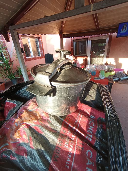 Oală cu presiune inox alimentar