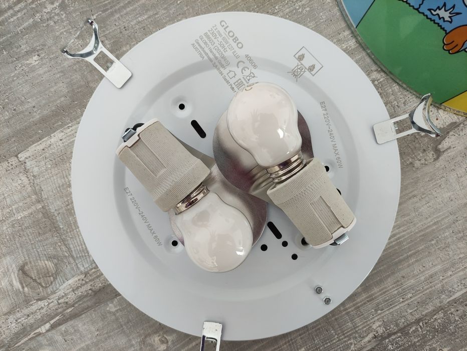 Aplica cu pisicuțe E17+ 2 becuri Philips/ camera copiilor