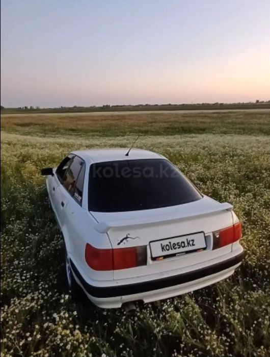 Продам Ауди Б4 1992