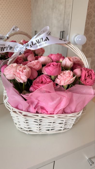 Продам цветы в корзине