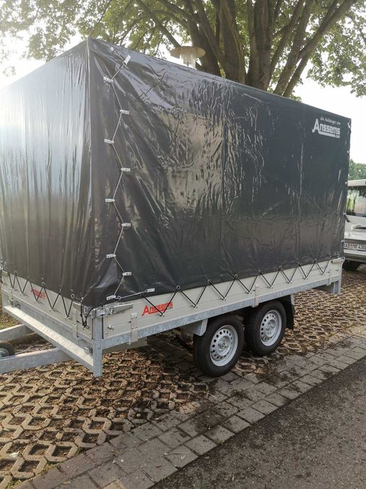 Товарни транспортни услуги